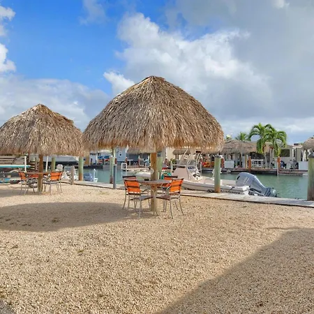 Tiny Home On Waterfront, Bay Views, Deck, Pool Jewfish Exterior photo